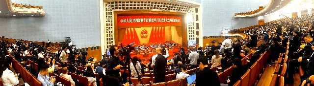 两会热点：国务院总理李强政府工作报告催人奋进